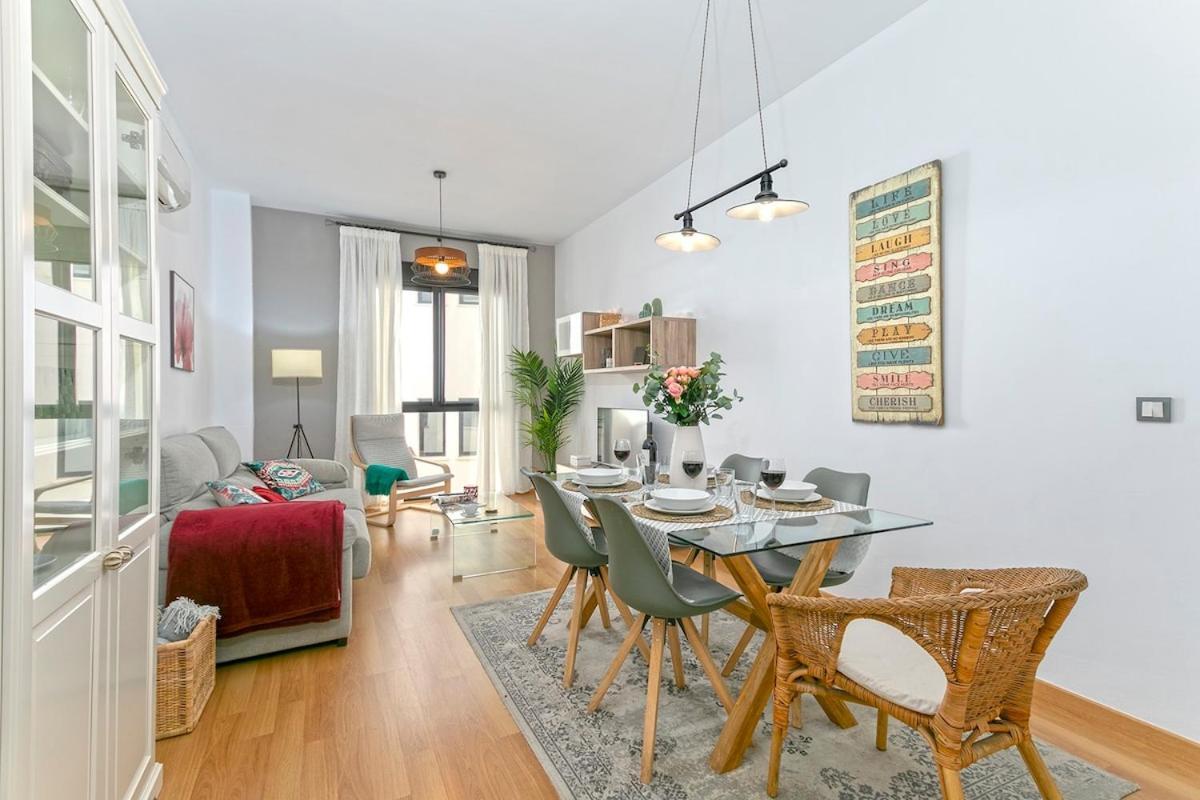 -Malagasunapts- Central Freeparking Rooftoppool Екстериор снимка