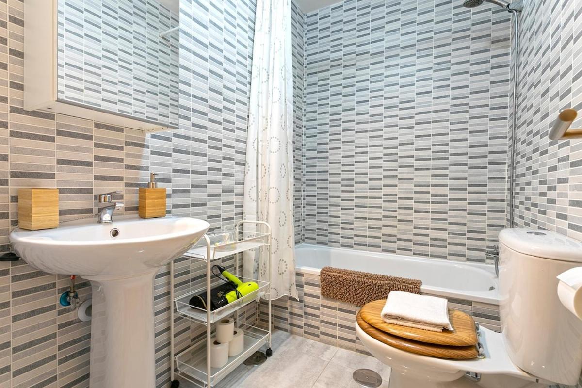 -Malagasunapts- Central Freeparking Rooftoppool Екстериор снимка