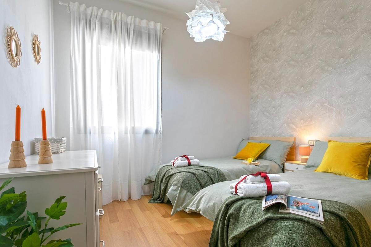 -Malagasunapts- Central Freeparking Rooftoppool Екстериор снимка